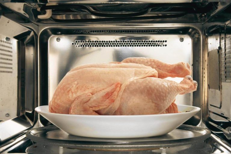 how-to-defrost-chicken-in-microwave-the-best-way-to-do-it