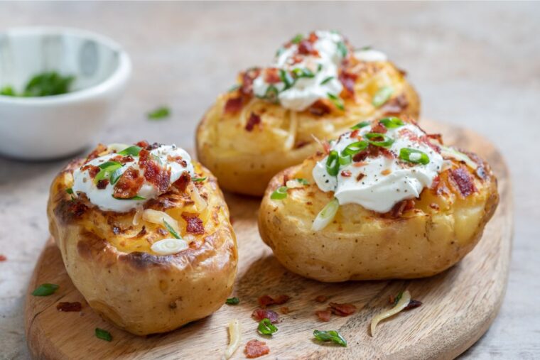 How To Make A Baked Potato In The Microwave? [5 Recipes]