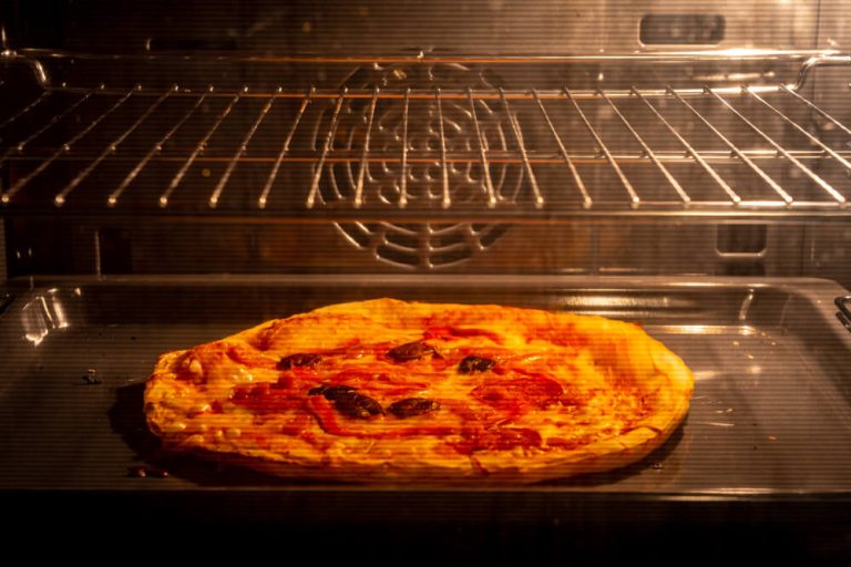 How To Cook Pizza In A Convection Oven (6 Easy Steps)