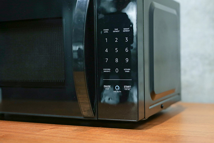 microwave-for-the-blind-need-to-have-handle-or-keypad-braille-or-mechanical-knob